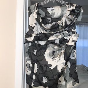 🆕 NWOT Silky blouse with beautiful detailing